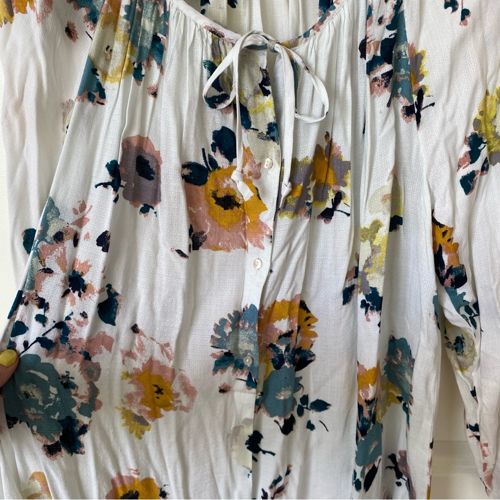 LUCKY BRAND Flowy Bohemian Blouse Floral Pattern NWT - Picture 2 of 10